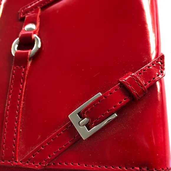 Via Spage Red Zip Around Wallet - Picture 6 of 6